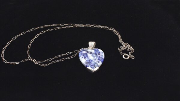 milefore vintage blue & white glass pendant necklace