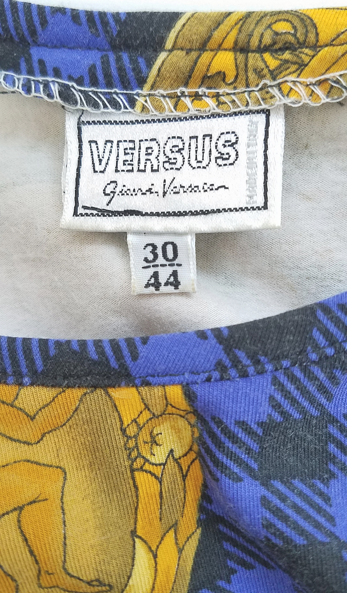 Vintage Versus Gianni Versace 90s Bodysuit Medusa Medallion Print -  Momentum Vintage