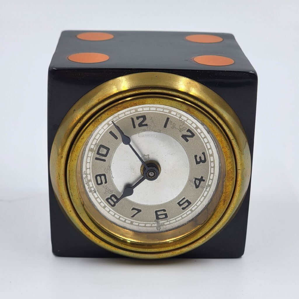vintage bakelite dice clock