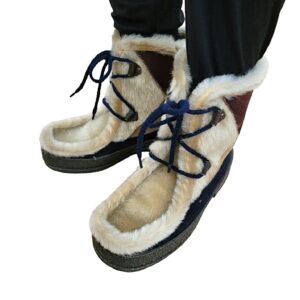 Faux Fur square toe vintage hunter snow boots.