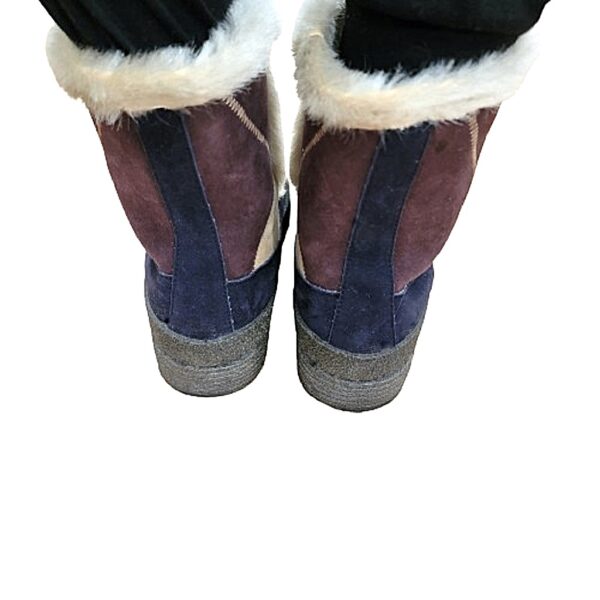 Vintage faux fur hunter snow boots.