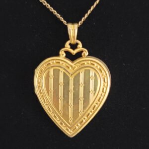 "Sweetheart Hayward 12K Rose Gold Filled Locket pendant necklace