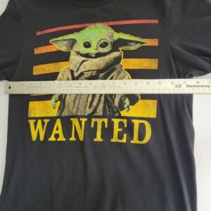 Star Wars baby Yoda Grogu graphic wanted t-shirt front.