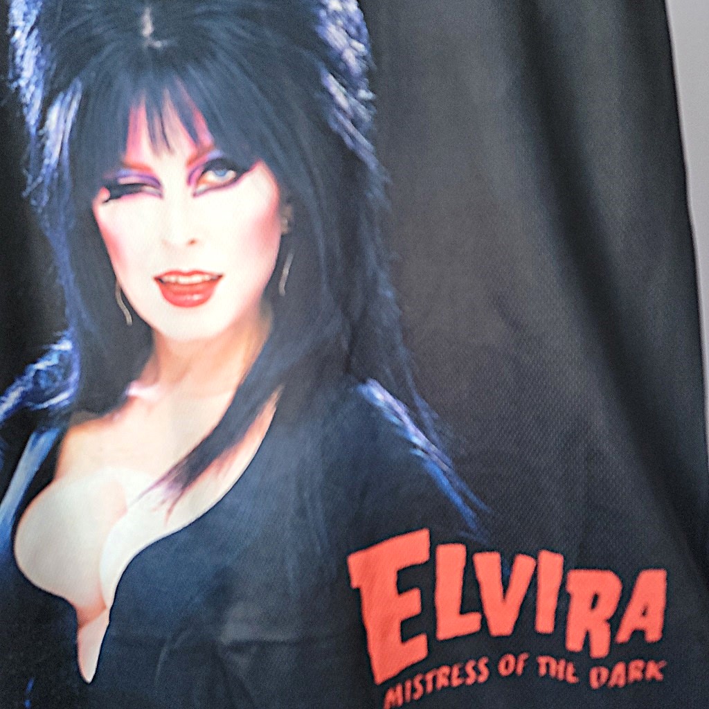 Elvira Mistress of the Dark black front Close up view Tank Top